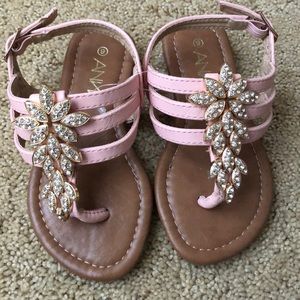 NWOT Anna pink sandals